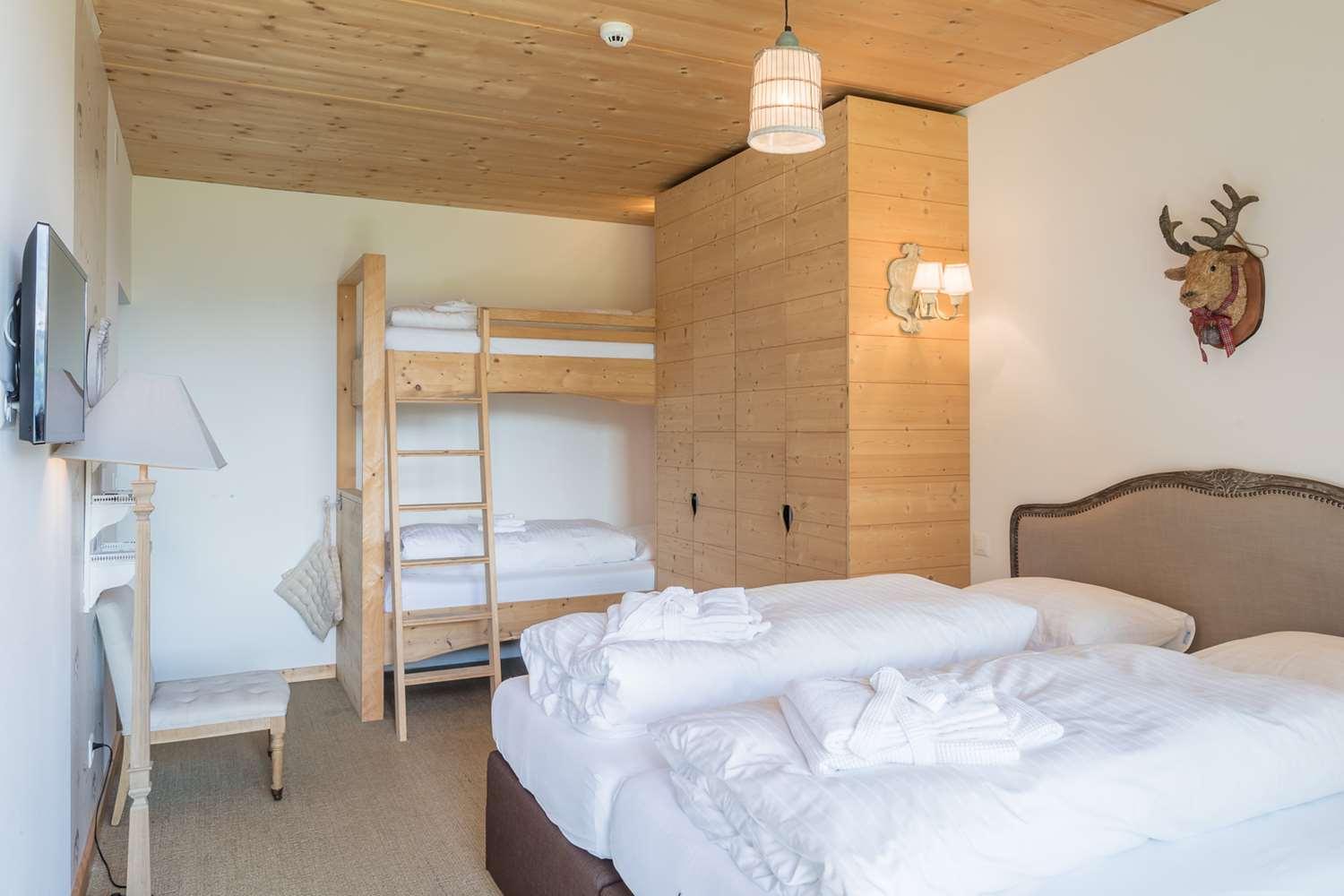 Rinderberg Swiss Alpine Lodge Цвайзимен Екстериор снимка